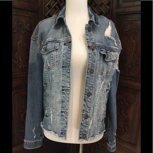 ❤️ HOLLISTER DENIM JACKET  SIZE XS